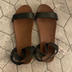 NWT black strap sandals torrid size 12